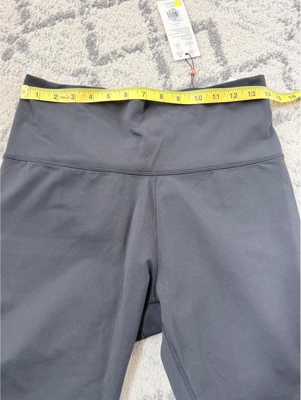 NWT CALIA by Carrie Underwood HR Essential Bike Short Large Black UPF 50+ - Picture 3 of 8